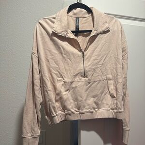 Vuori lightweight crop quarter zip